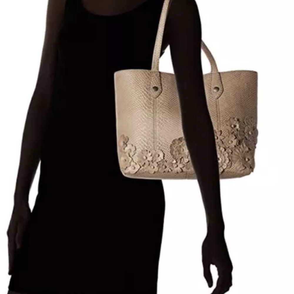 🤍🩶Frye Melissa 3D Floral Snake Embossed Leather Tote $498 - Picture 4 of 16